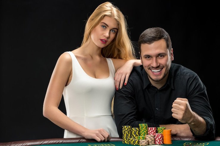 Interface pembayaran apintoto untuk deposit ke Evolution Gaming dengan pilihan DANA, OVO, Mandiri, QRIS